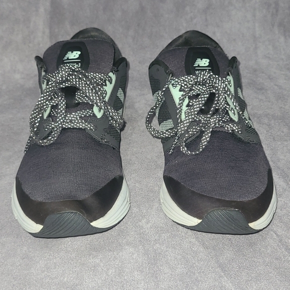 NEW BALANCE 711 V3 Cross Trainer - Picture 2 of 14